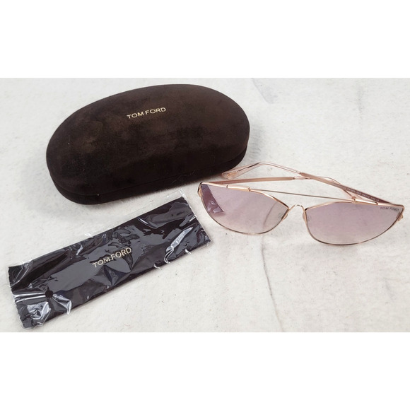 Tom Ford Jacquelyn-02 TF563 33Z Rose Gold Sunglasses w/ Case & Cloth - Picture 6 of 7